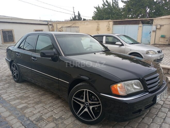 Mercedes C 230 2000, 285,000 km - 2.3 л - Bakı