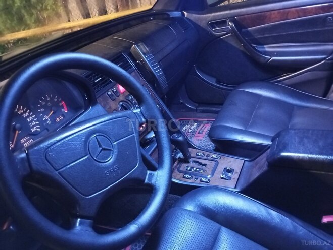 Mercedes C 230 2000, 285,000 km - 2.3 л - Bakı
