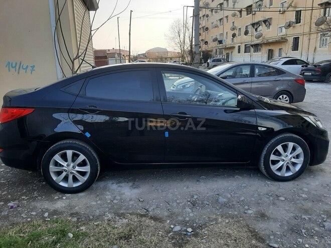 Hyundai Accent 2014, 101,000 km - 1.6 l - Yevlax