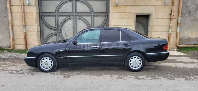 Mercedes E 220 1999, 338,353 km - 2.2 л - Bakı