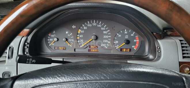 Mercedes E 220 1999, 338,353 km - 2.2 л - Bakı