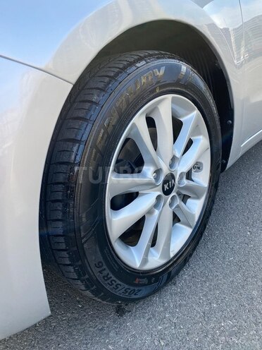 Kia Cerato 2017, 67,300 km - 2.0 l - Bakı