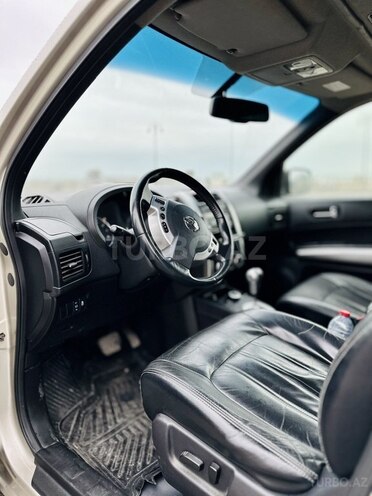 Nissan X-Trail 2011, 310,000 km - 2.5 л - Bakı