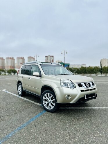 Nissan X-Trail 2011, 310,000 km - 2.5 л - Bakı