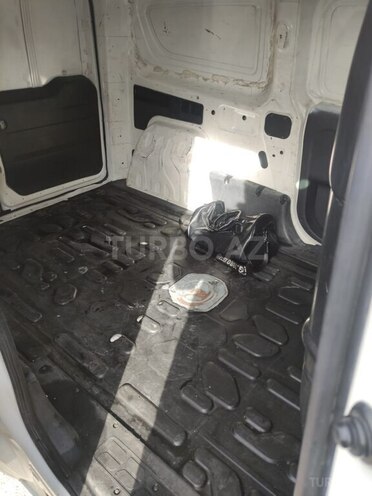 Fiat Doblo 2011, 333,572 km - 1.6 l - Ağsu