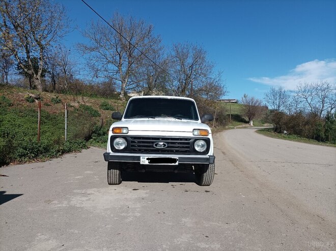 LADA (VAZ) Niva 2009, 212,000 km - 1.7 l - Quba