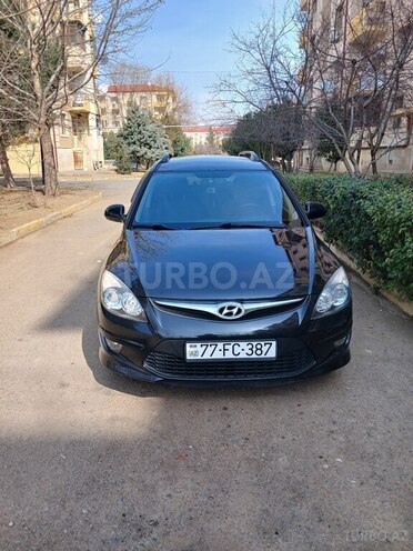 Hyundai i30 2010, 121,000 km - 1.4 l - Naftalan