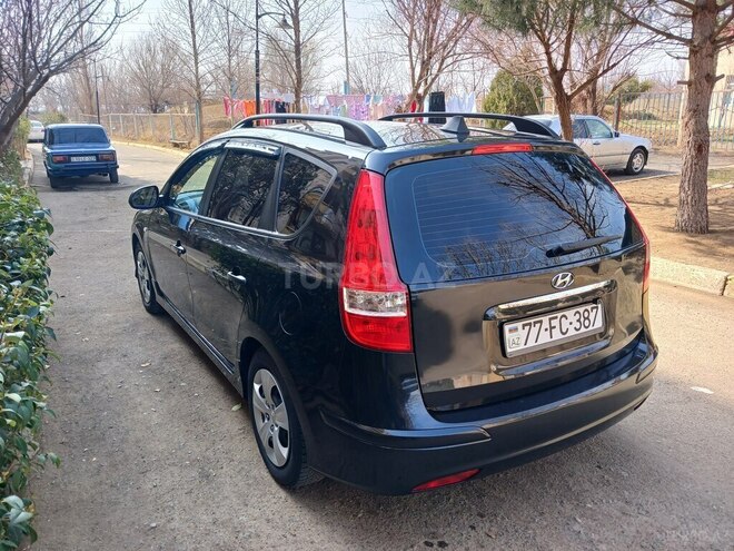 Hyundai i30 2010, 121,000 km - 1.4 l - Naftalan