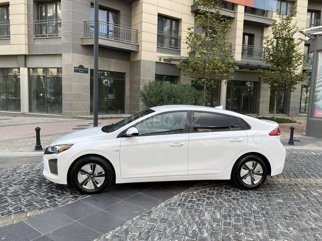 Hyundai IONIQ 2017, 52,000 km - 1.6 l - Bakı
