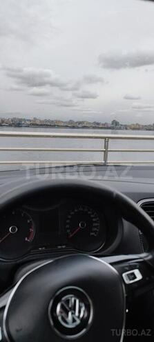 Volkswagen Polo 2018, 207,500 km - 1.6 l - Bakı