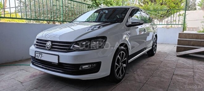 Volkswagen Polo 2018, 207,500 km - 1.6 l - Bakı
