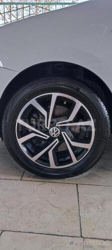 Volkswagen Polo 2018, 207,500 km - 1.6 l - Bakı