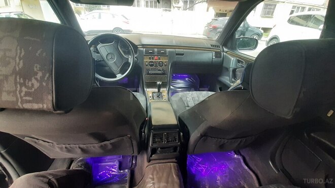 Mercedes E 230 1997, 385,269 km - 2.3 l - Bakı