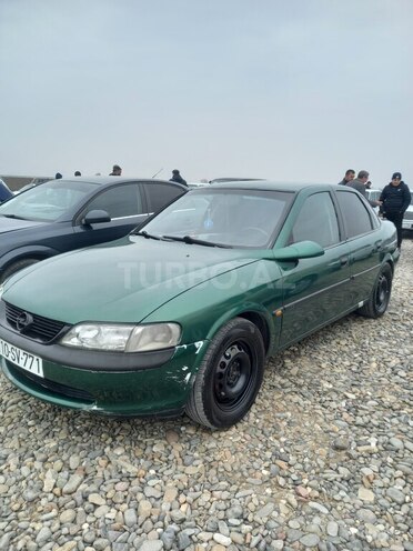 Opel Vectra 1996, 390,000 km - 2.0 l - Qazax