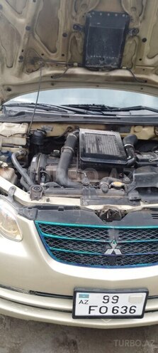 Mitsubishi Airtrek 2002, 200,000 km - 2.0 л - Ağdaş