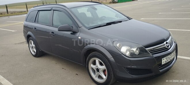 Opel Astra 2009, 170,250 km - 1.4 l - Gəncə