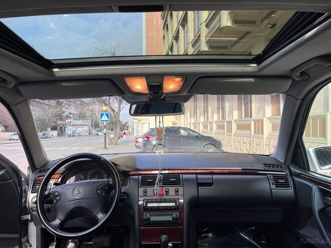 Mercedes E 220 1999, 370,000 km - 2.2 l - Bakı