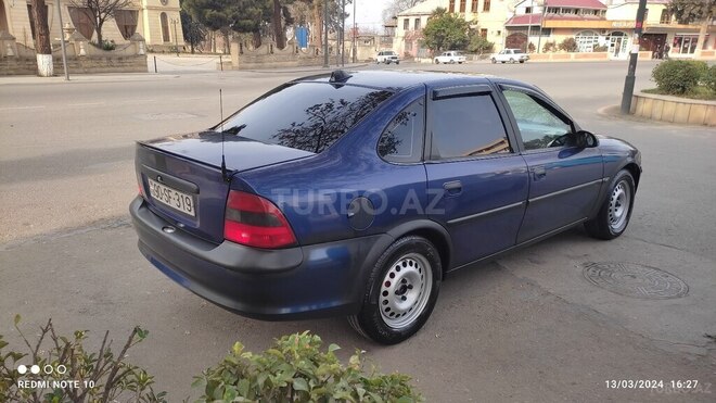 Opel Vectra 1996, 534,450 km - 1.8 l - Qazax