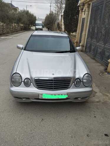 Mercedes E 220 1999, 300,000 km - 2.2 л - Bakı