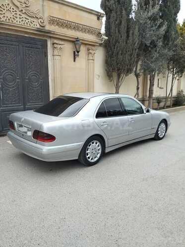 Mercedes E 220 1999, 300,000 km - 2.2 л - Bakı