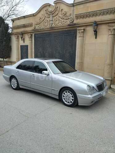 Mercedes E 220 1999, 300,000 km - 2.2 л - Bakı