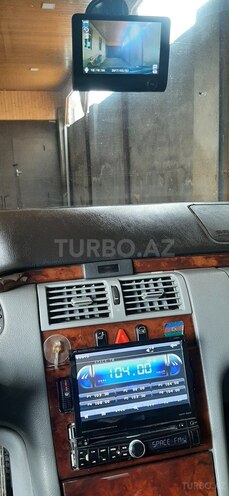 Mercedes E 220 1999, 338,353 km - 2.2 l - Bakı