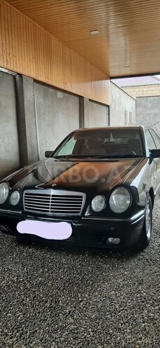 Mercedes E 220 1999, 338,353 km - 2.2 l - Bakı