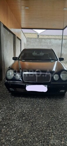 Mercedes E 220 1999, 338,353 km - 2.2 l - Bakı