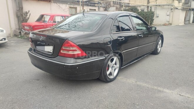 Mercedes C 200 2001, 320,000 km - 2.0 л - Bakı