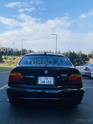 BMW 528 2000, 260,000 km - 2.8 л - Bakı