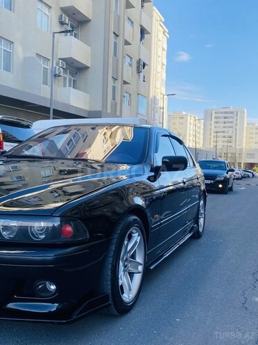BMW 528 2000, 260,000 km - 2.8 л - Bakı