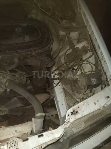 Mercedes E 200 1989, 432,789 km - 2.0 l - Xudat