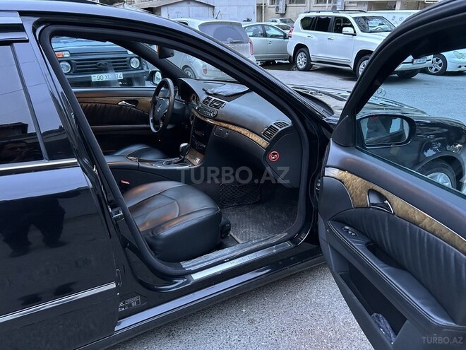 Mercedes E 220 2004, 320,000 km - 2.2 л - Bakı