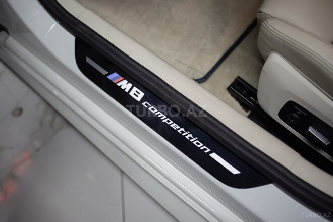 BMW M8 2021, 2,000 km - 4.4 l - Bakı