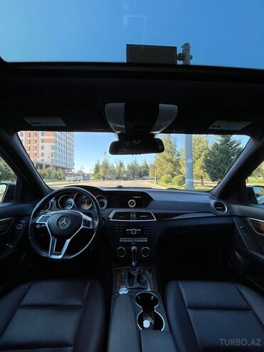 Mercedes C 250 2011, 211,000 km - 1.8 l - Bakı