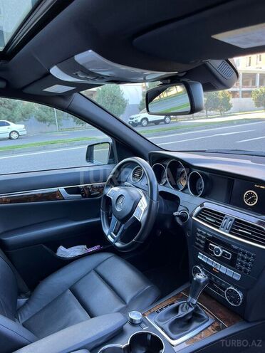 Mercedes C 250 2011, 211,000 km - 1.8 l - Bakı