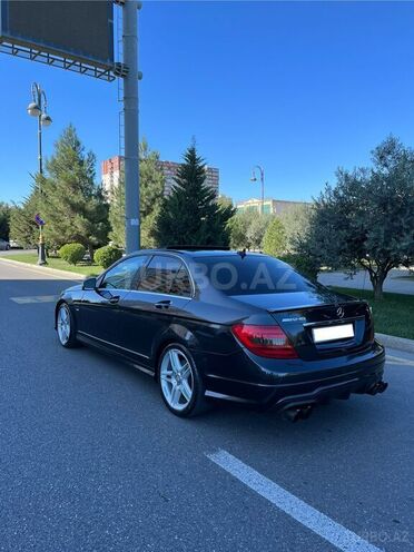 Mercedes C 250 2011, 211,000 km - 1.8 l - Bakı