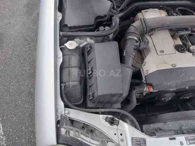 Mercedes E 220 1998, 250,000 km - 2.2 l - Bakı