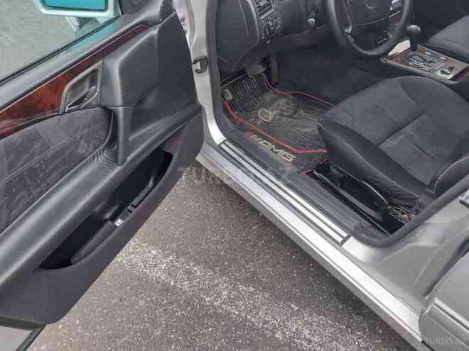 Mercedes E 220 1998, 250,000 km - 2.2 l - Bakı