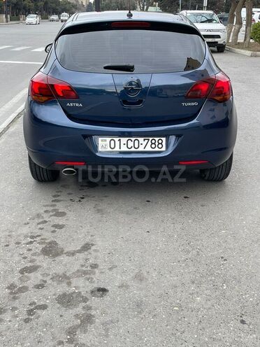 Opel Astra 2010, 182,221 km - 1.4 л - Bakı