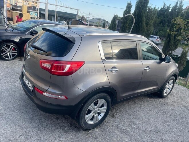 Kia Sportage 2011, 240,000 km - 2.0 l - Bakı
