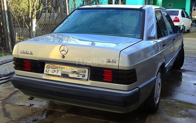 Mercedes 190 1990, 330,000 km - 1.8 l - Xaçmaz
