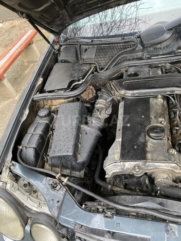 Mercedes E 280 1996, 290,000 km - 2.8 l - Bakı