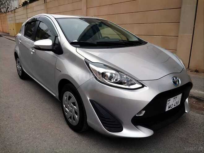 Toyota Prius C 2018, 99,000 km - 1.5 l - Bakı
