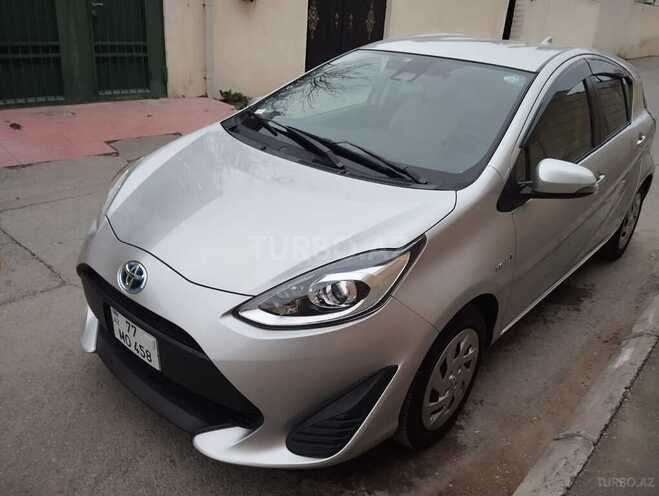 Toyota Prius C 2018, 99,000 km - 1.5 l - Bakı