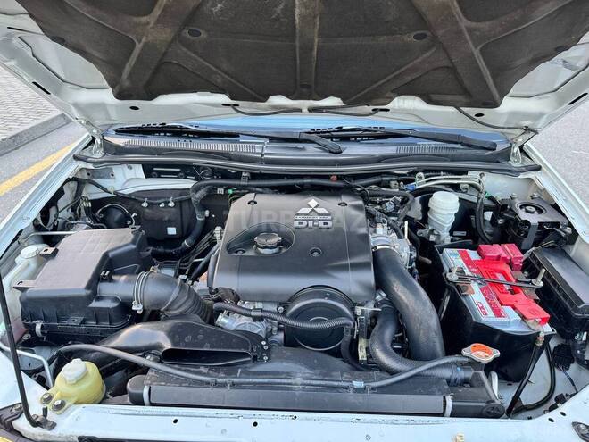 Mitsubishi L200 2013, 303,000 km - 2.5 l - Bakı