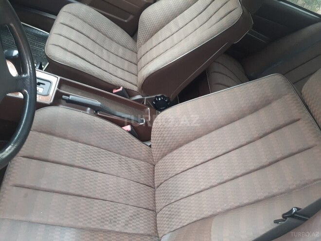 Mercedes 190 1992, 238,000 km - 2.0 l - Sumqayıt