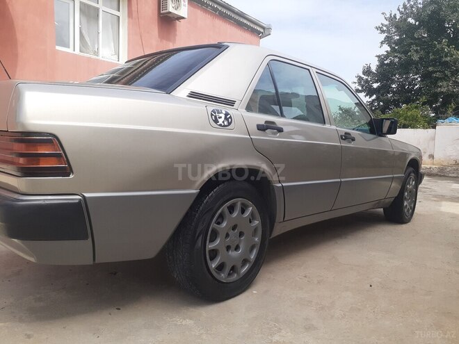 Mercedes 190 1992, 238,000 km - 2.0 l - Sumqayıt