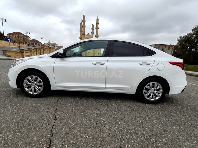 Hyundai Accent 2018, 32,500 km - 1.6 l - Bakı