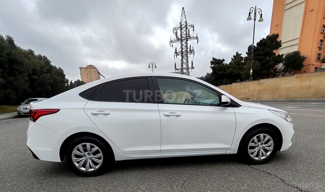 Hyundai Accent 2018, 32,500 km - 1.6 l - Bakı